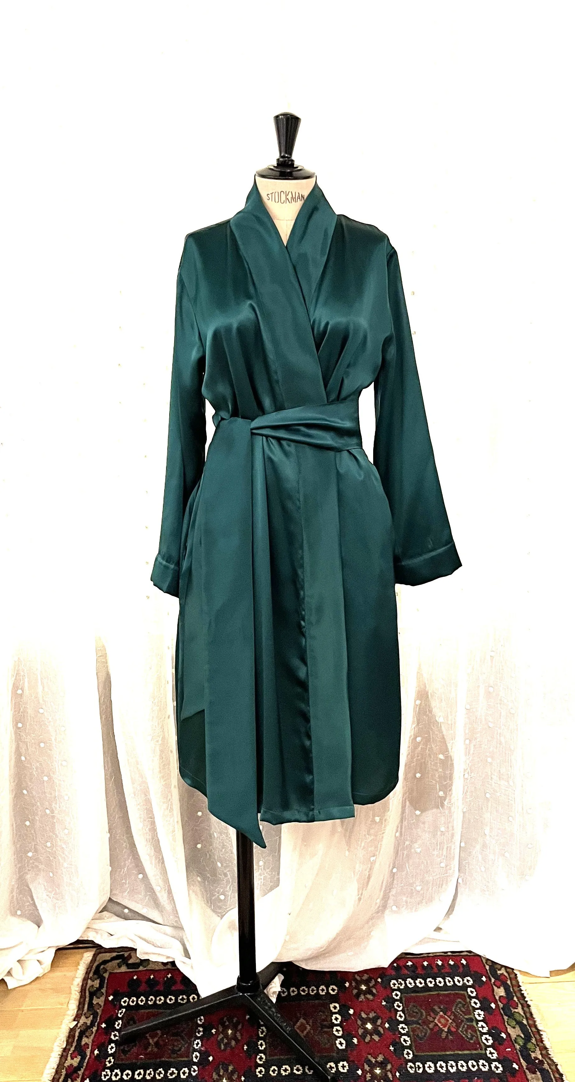 Italian Pure Silk Short Robe (in stock, 3 day delivery)