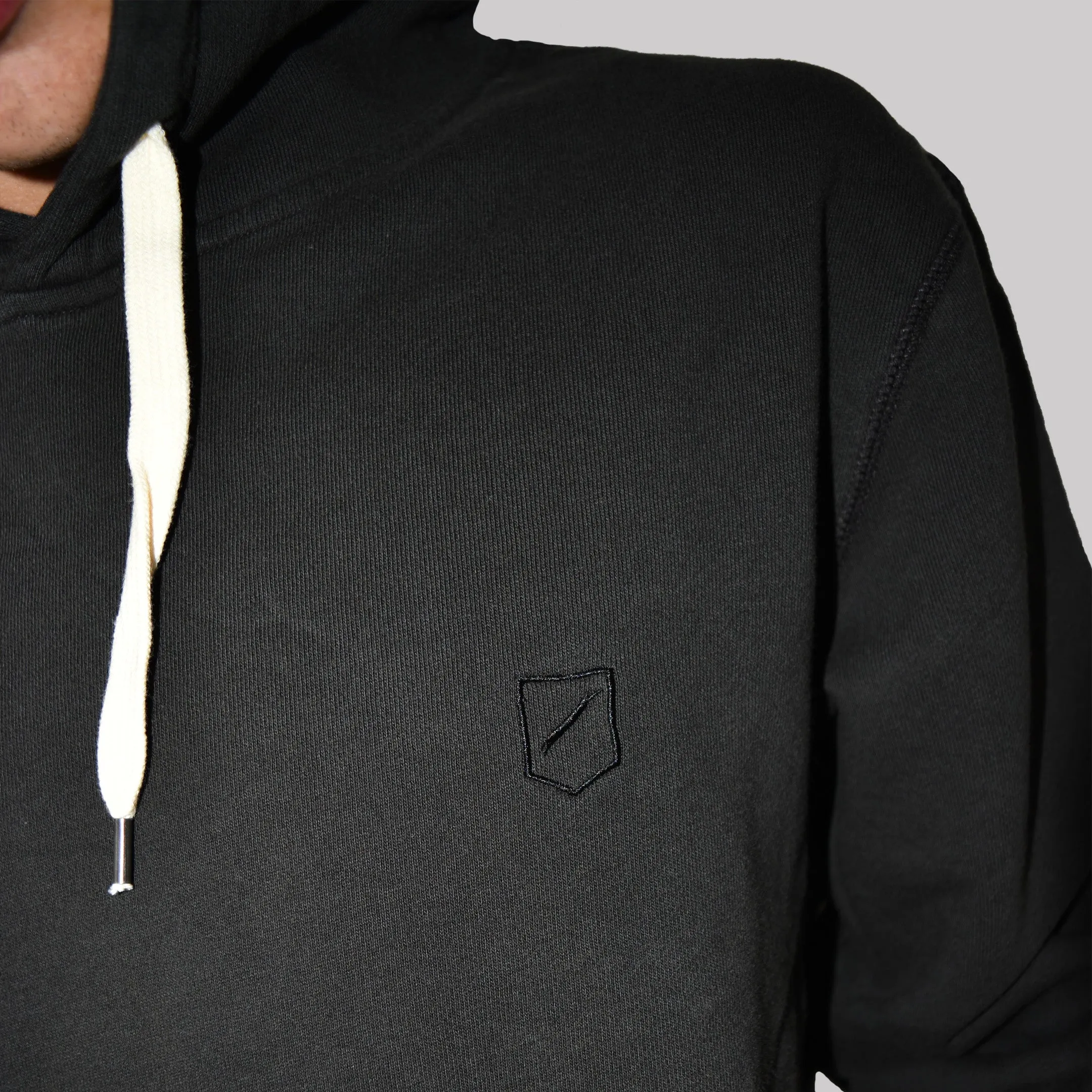 SHIELD CORE HOOD / BLACK