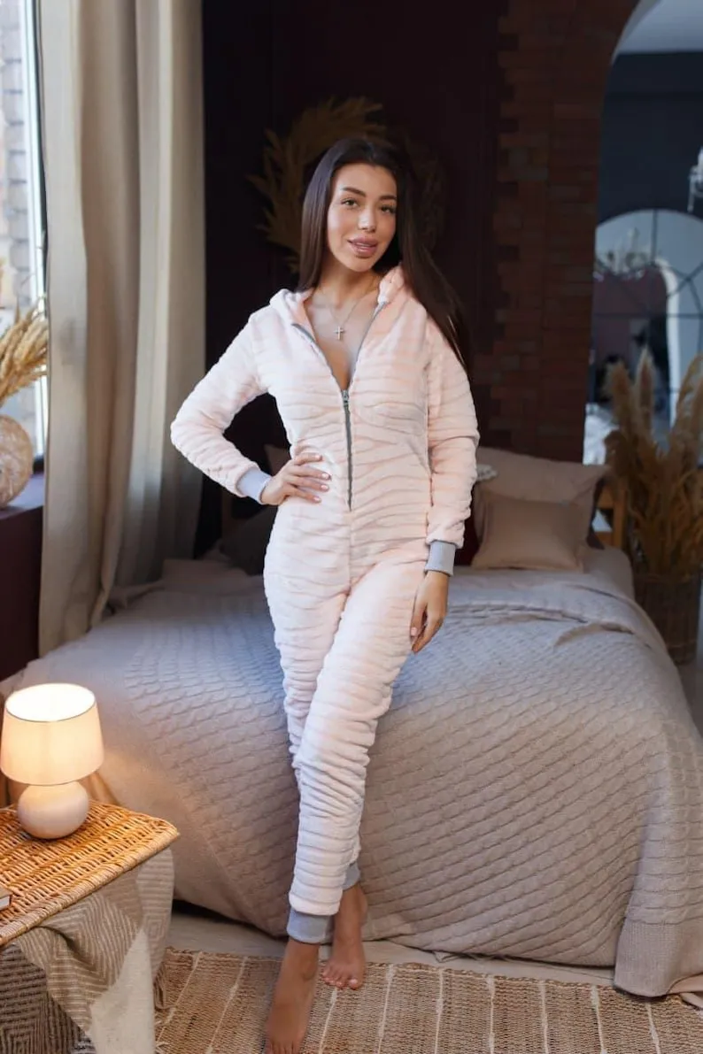 Women's cozy terry butt flap pajamas Sweetjama Frozy with a hood "Peach Chinchilla"